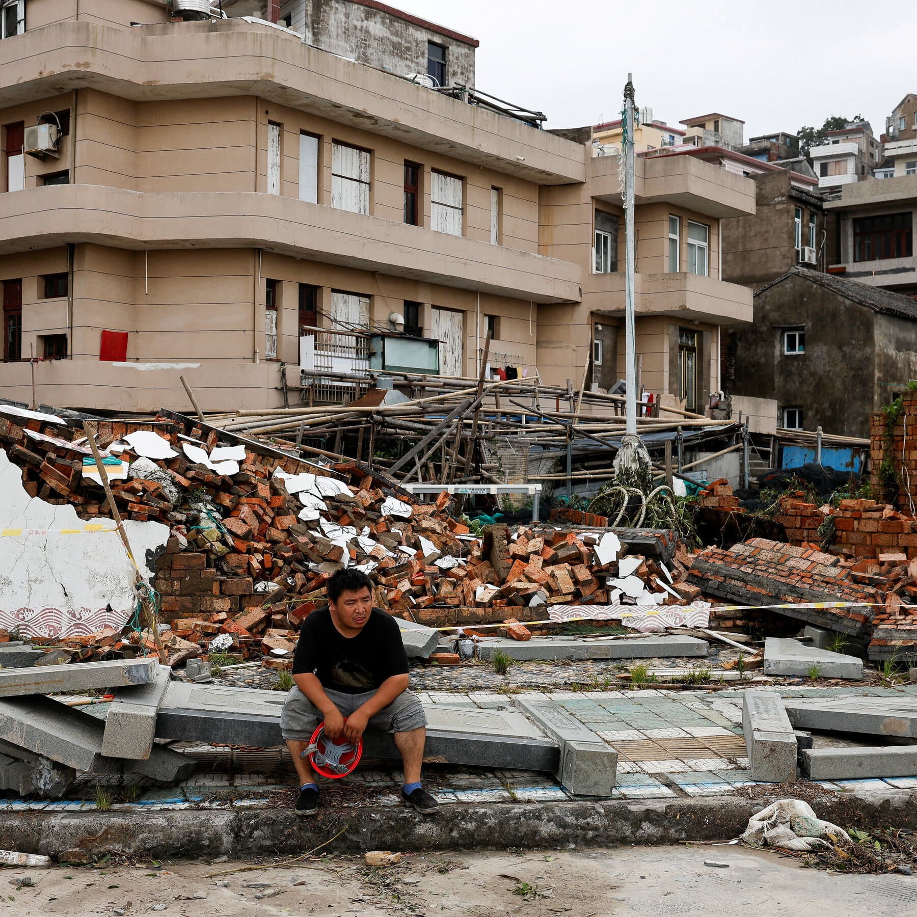 Typhoon Bavi Hits China, Causing Evacuations, Floods and Flight Delays