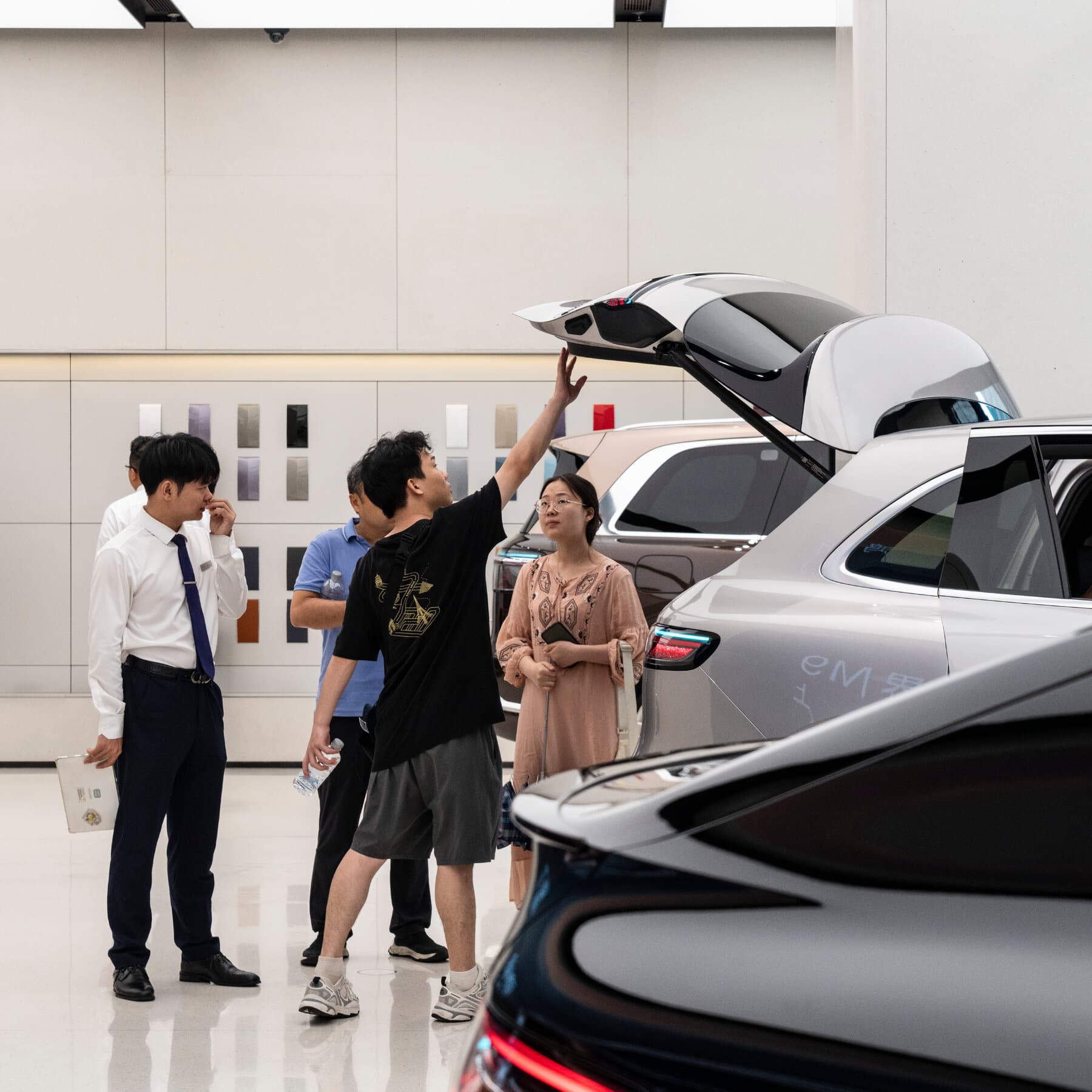 China’s Economy Grows at Slowest Pace in Years