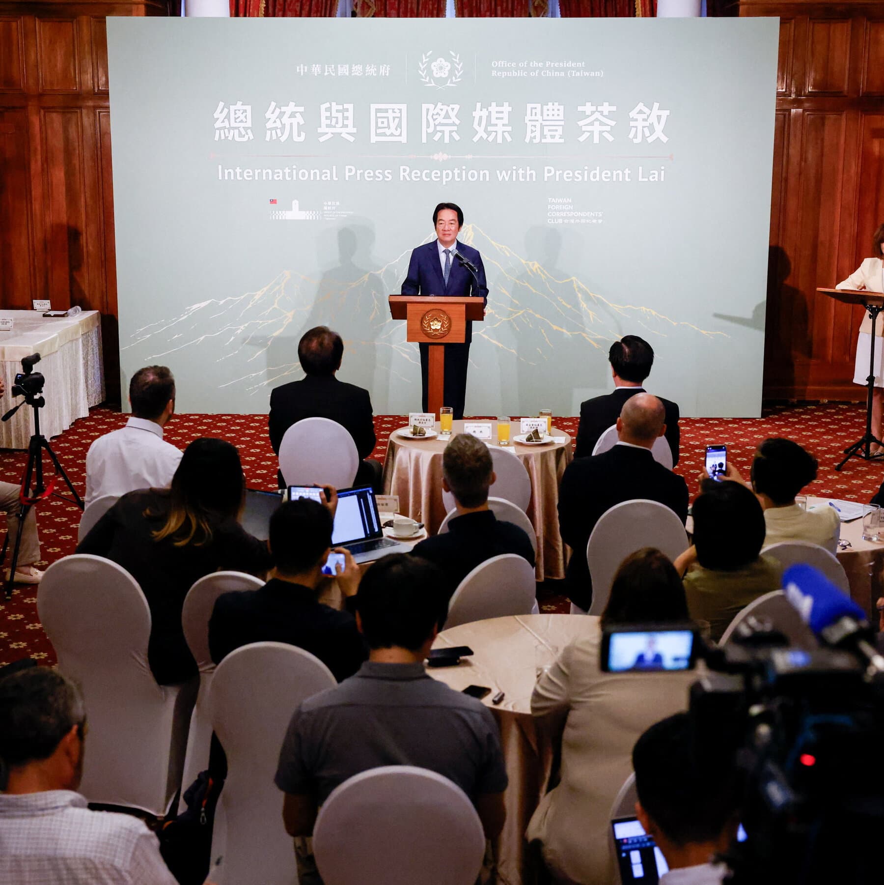 Taiwan’s President Says He Trusts Trump to Approve Arms Sales