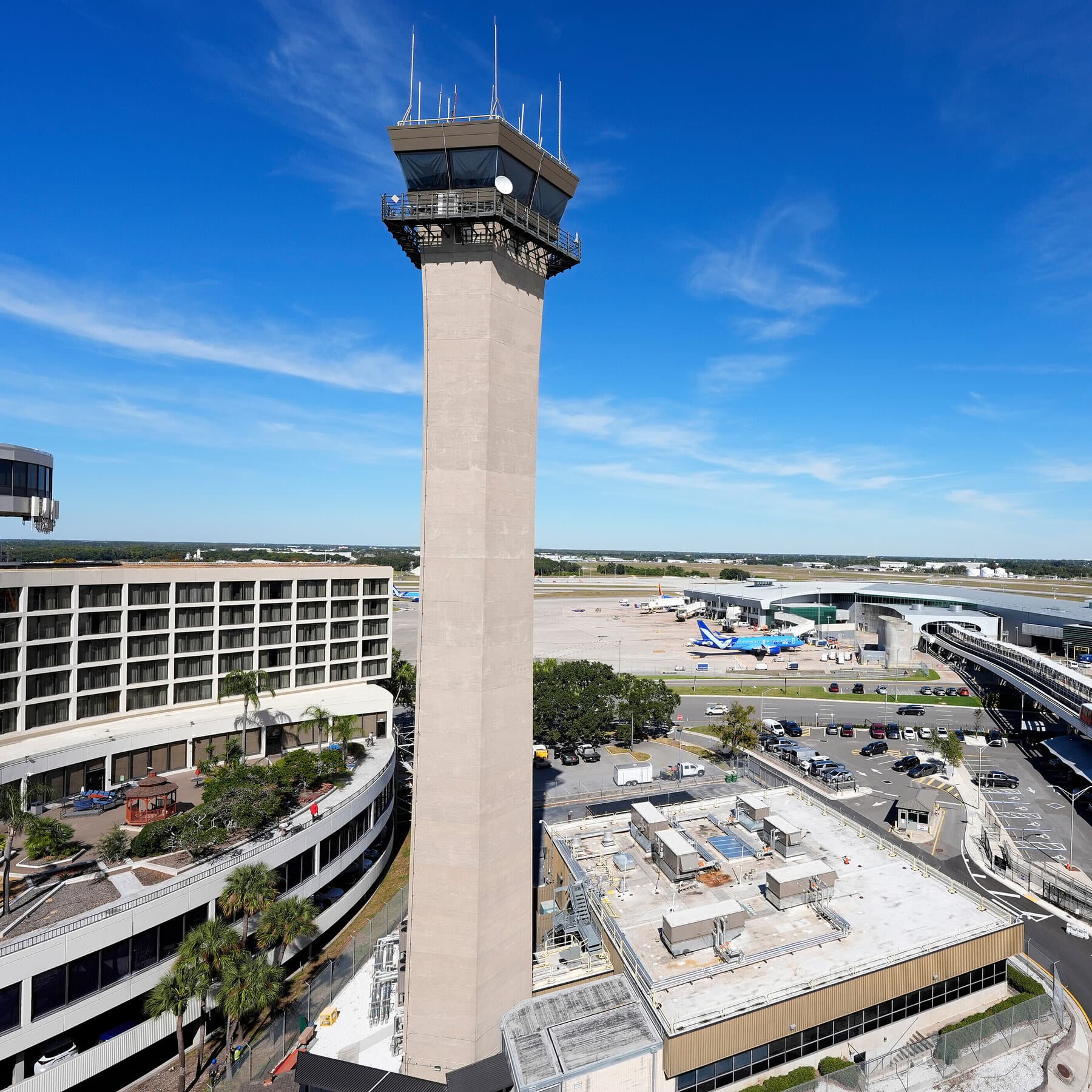 Three Airports Plan to Ditch T.S.A. Amid Push for Private Security
