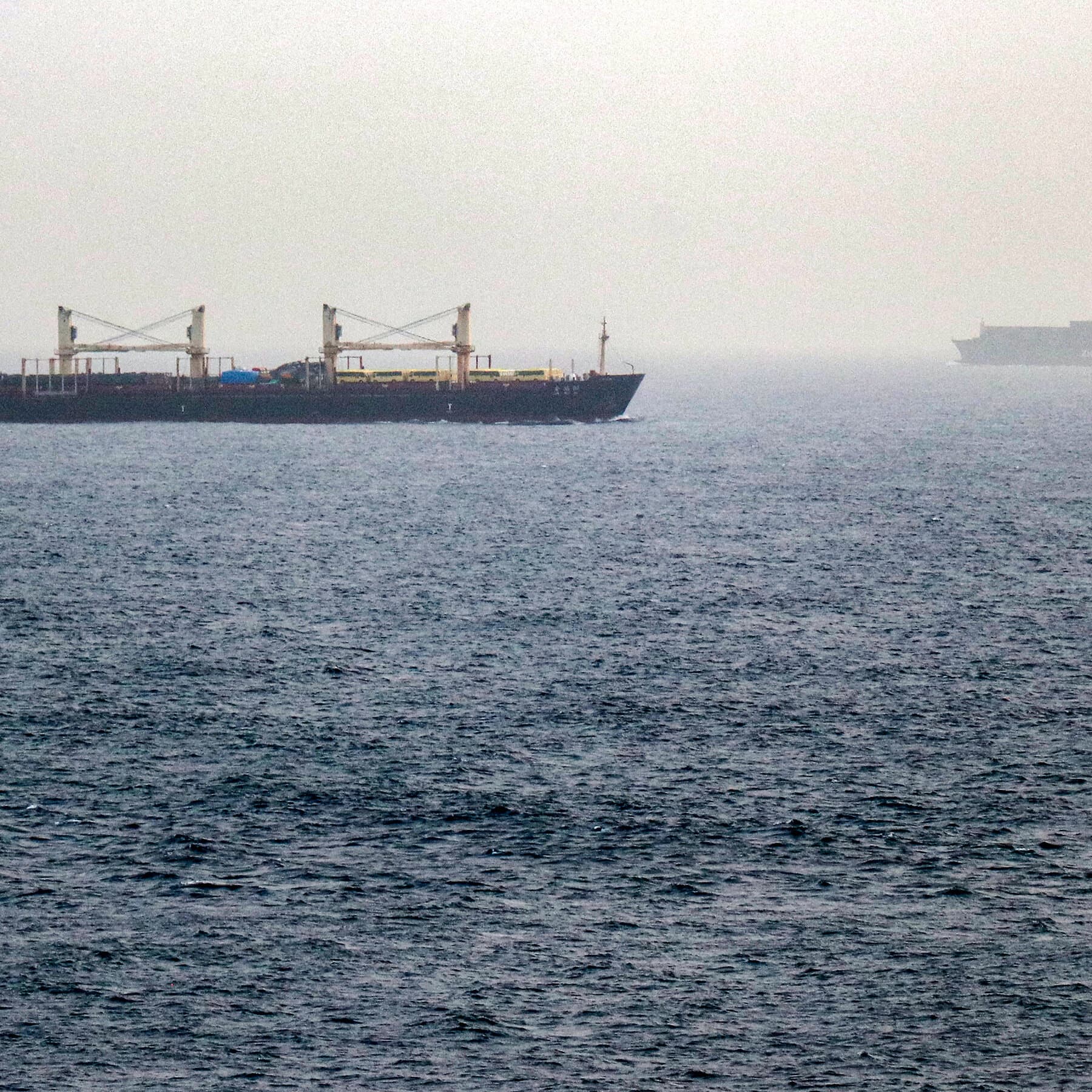 Shipping Risks Rise Across Crucial Middle East Oil Routes
