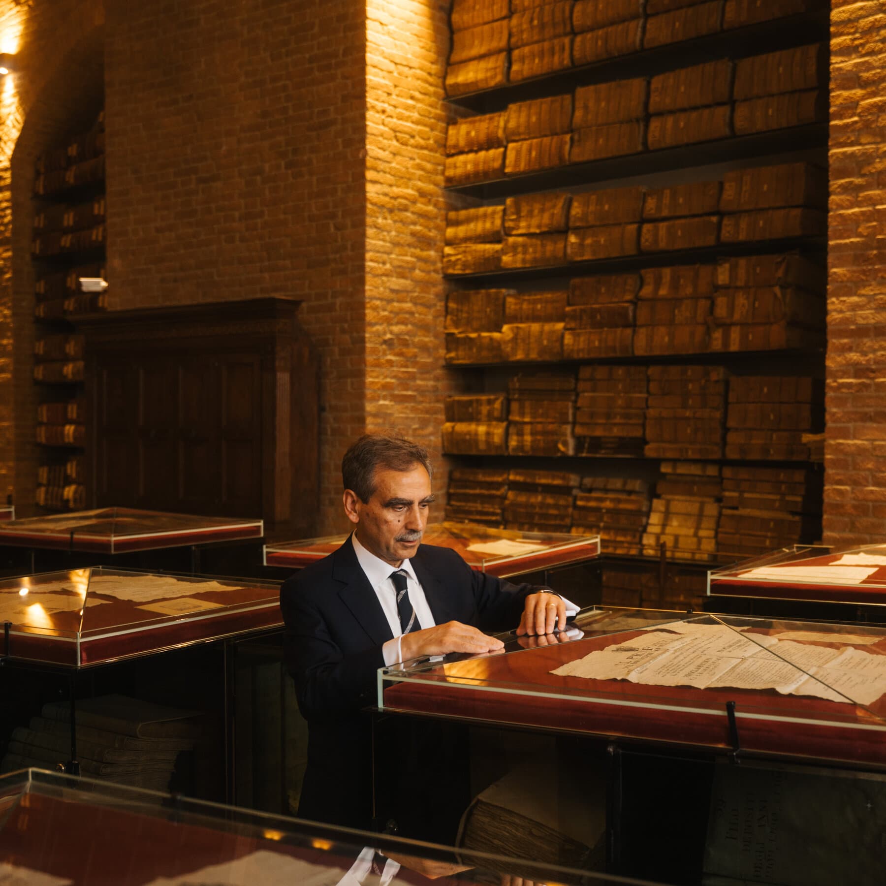 The Fight Over the World’s Oldest Bank