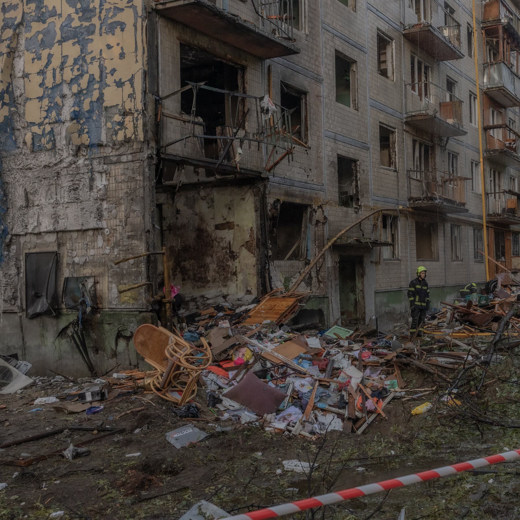 Russian Missiles Kill 9 in Kyiv, Hours After Trump Backs Off Air Defense Pledge