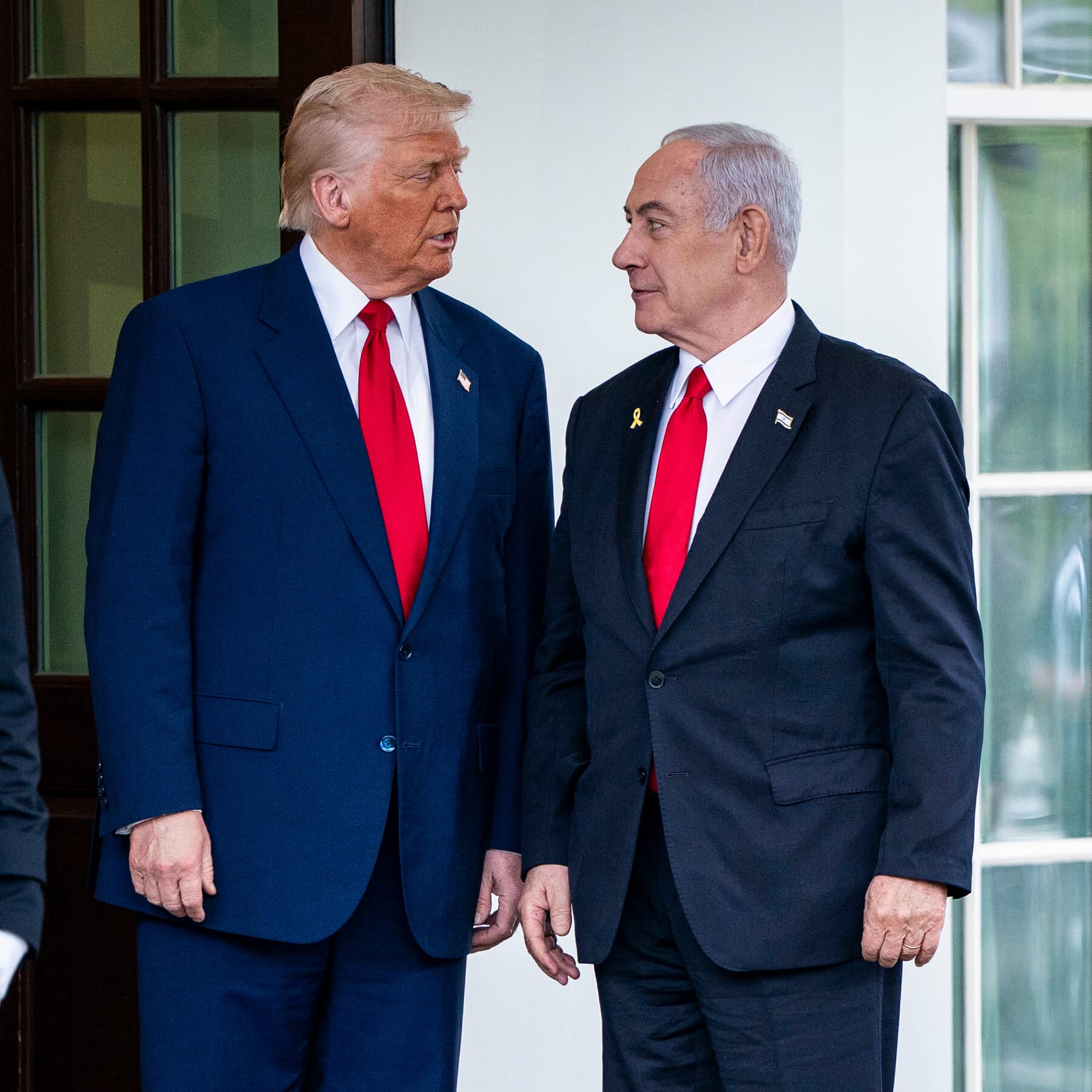 Netanyahu Walks Tightrope on Trump’s Gaza Disarmament Deal