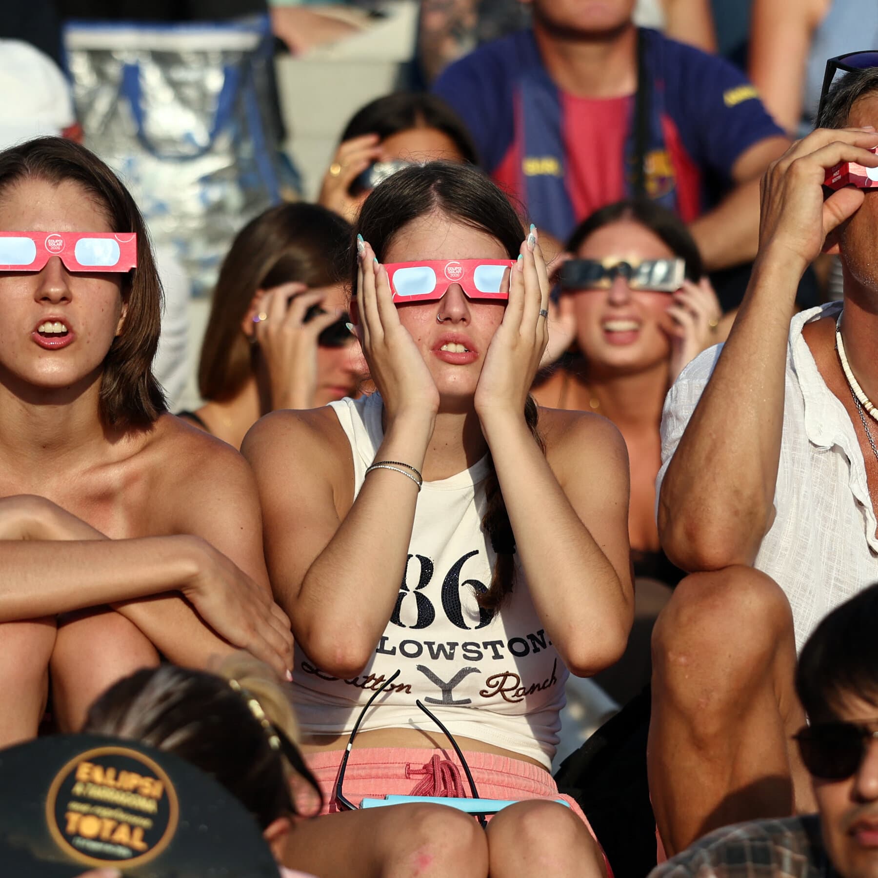 Live Updates: Europe’s First Total Solar Eclipse in Decades Is Turning Day to Dark
