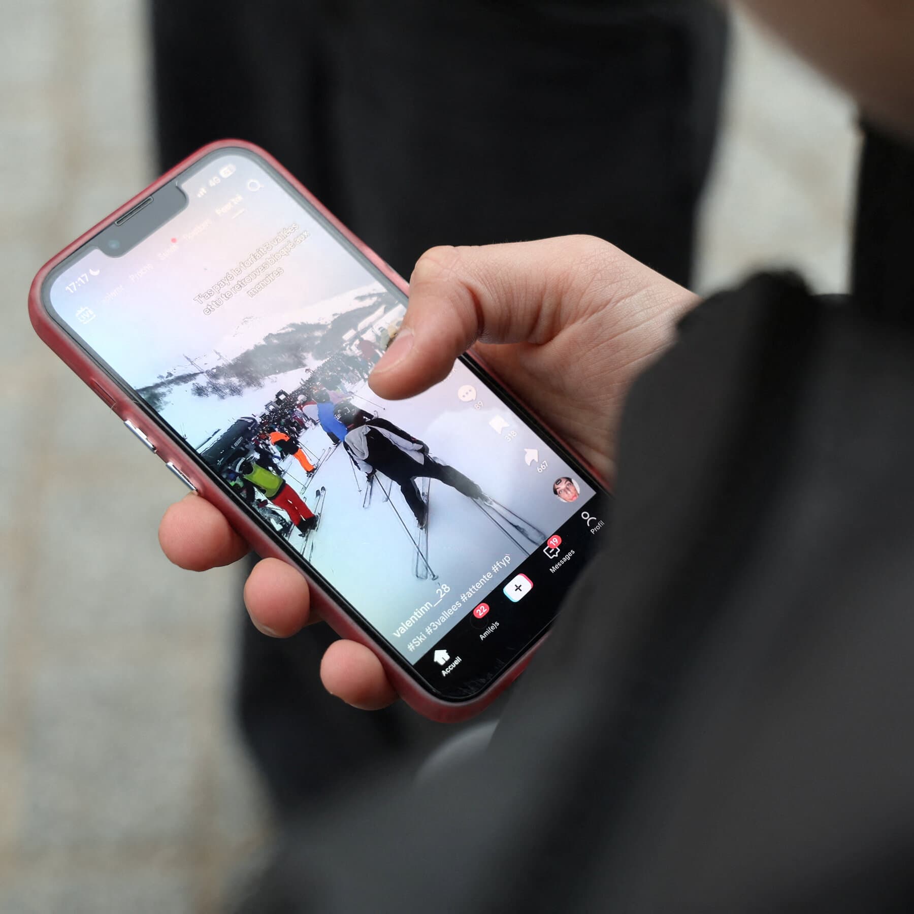 France’s Top Court Strikes Down Ban on Social Media for Children