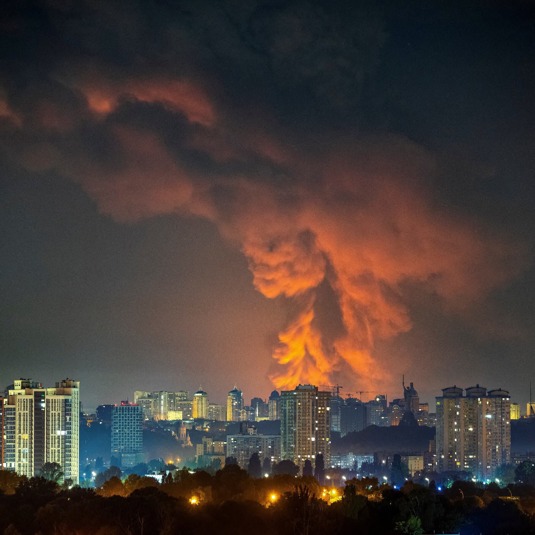 Russia’s Deadly Missile Attack on Kyiv Exploits Ukraine’s Depleted Air Defenses