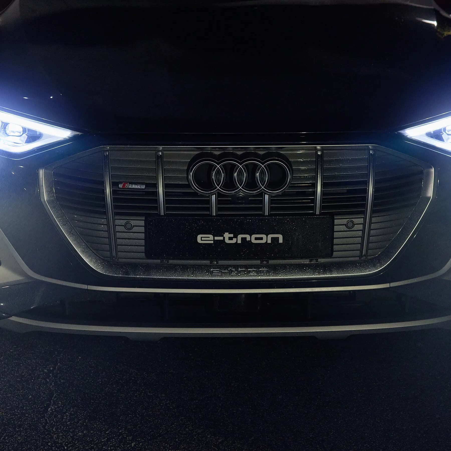 Smart Headlights Finally Trickle Down to Cars in the U.S.
