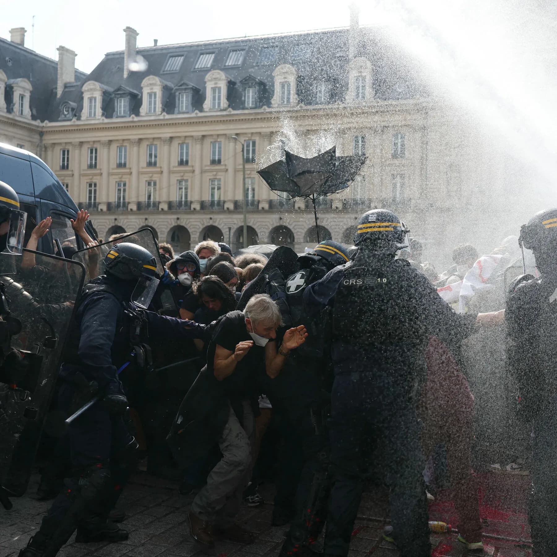 Student Protests Expand to More Than 40 French Cities