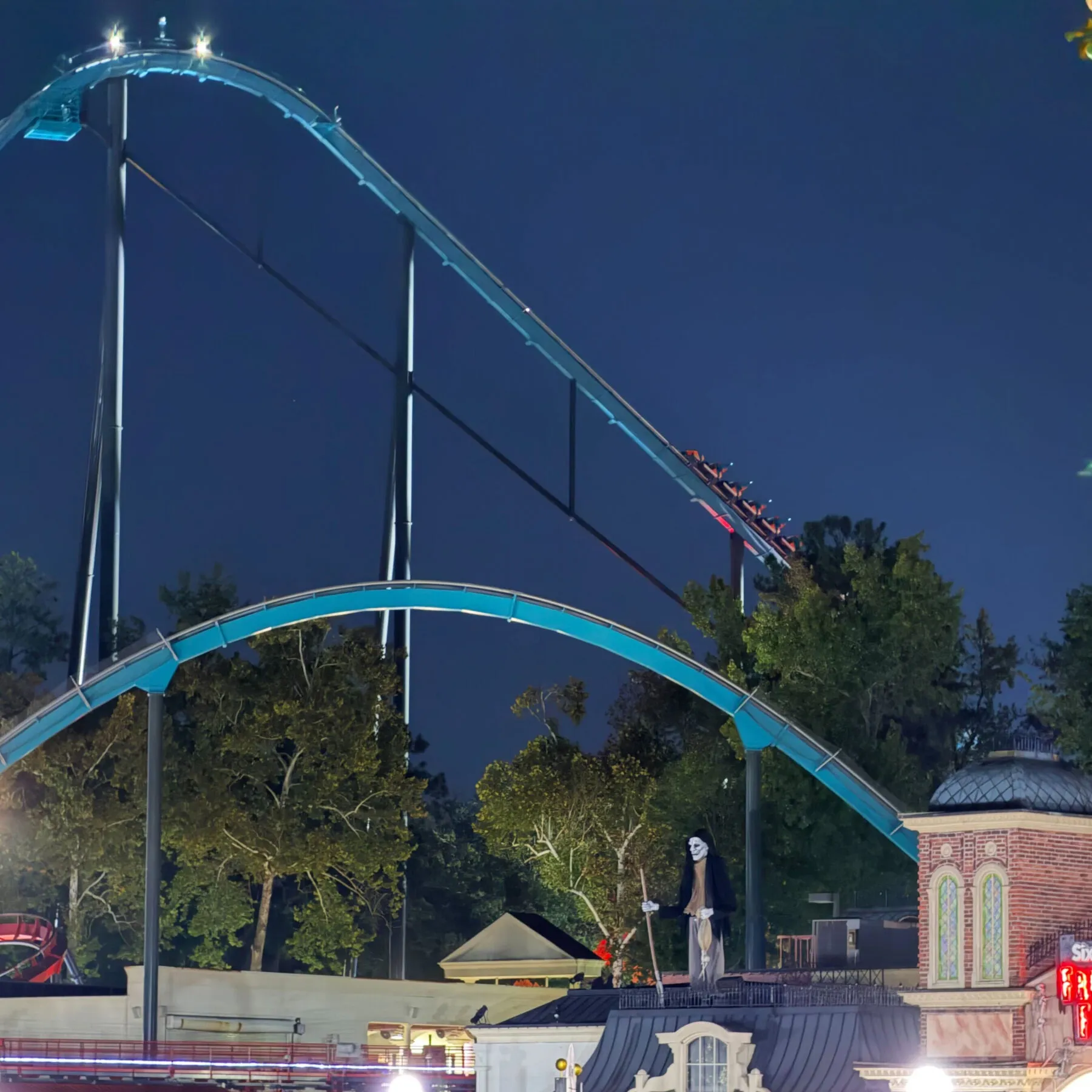 Six Flags Closes Multiple Rides After Death on Georgia Roller Coaster