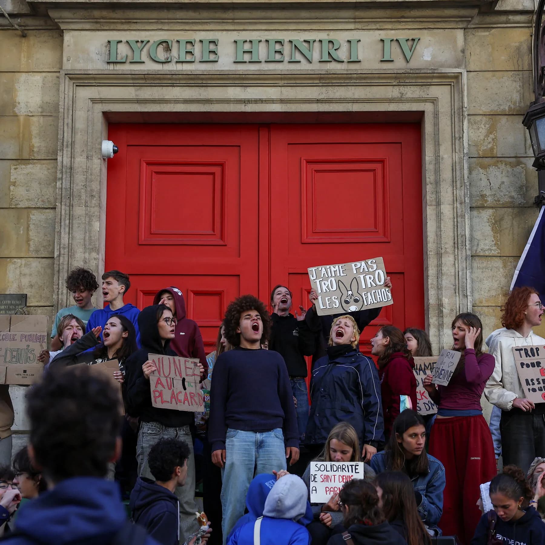 Macron Dreamed of Reviving France, but His Term Is Ending in Crisis