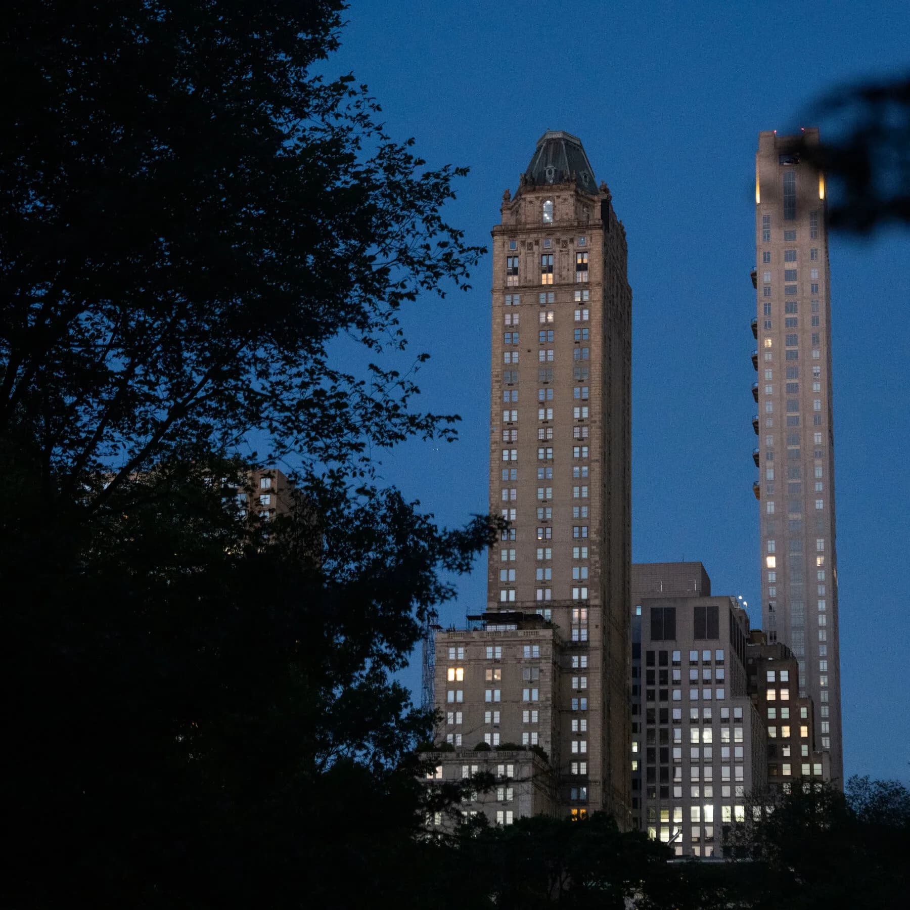 Battle Over the Pierre Ends in Defeat for the Buyer Pushed by Lutnick