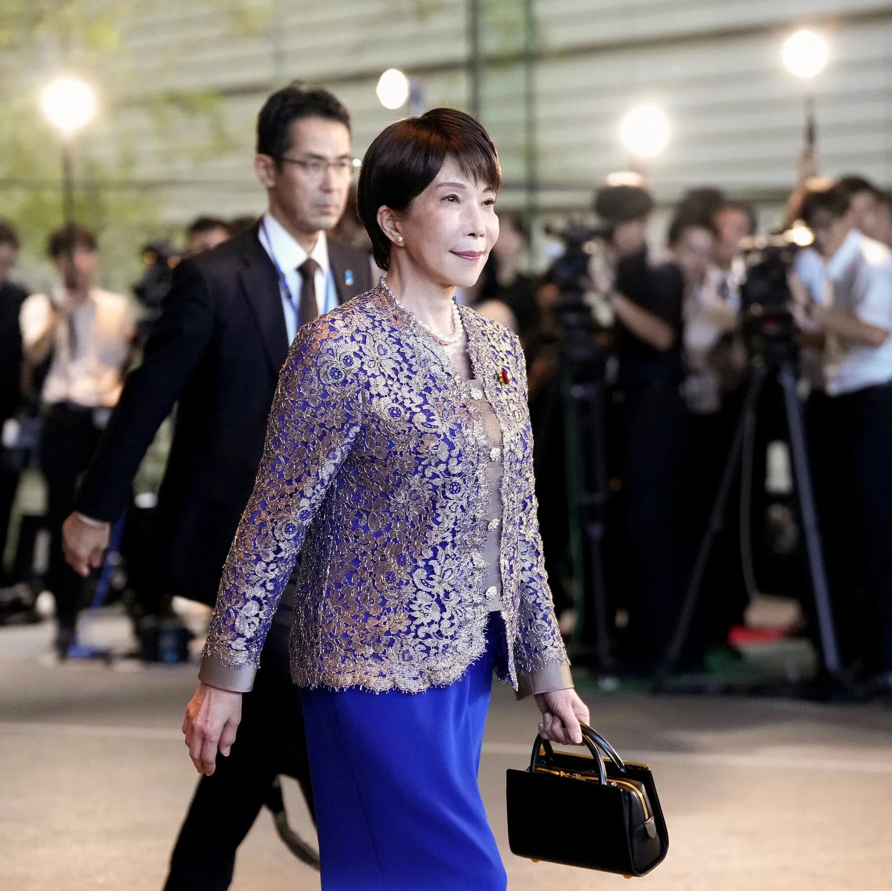 Japan’s Leader Says She Loses Hours to Makeup and Chores. Opinions Abound.