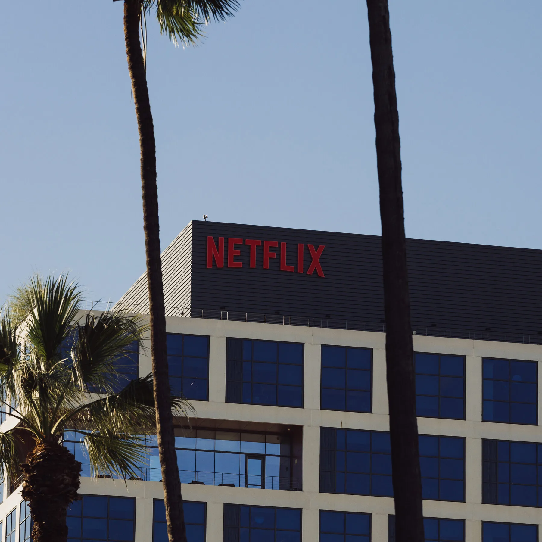 Netflix Hurries to Rewrite Its Narrative With Layoffs and a Sudden Firing