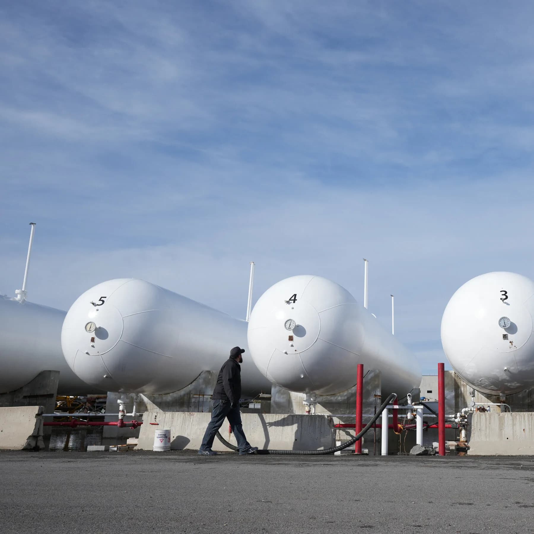 U.S. to Tap Heating Oil Reserves Ahead of Midterm Elections