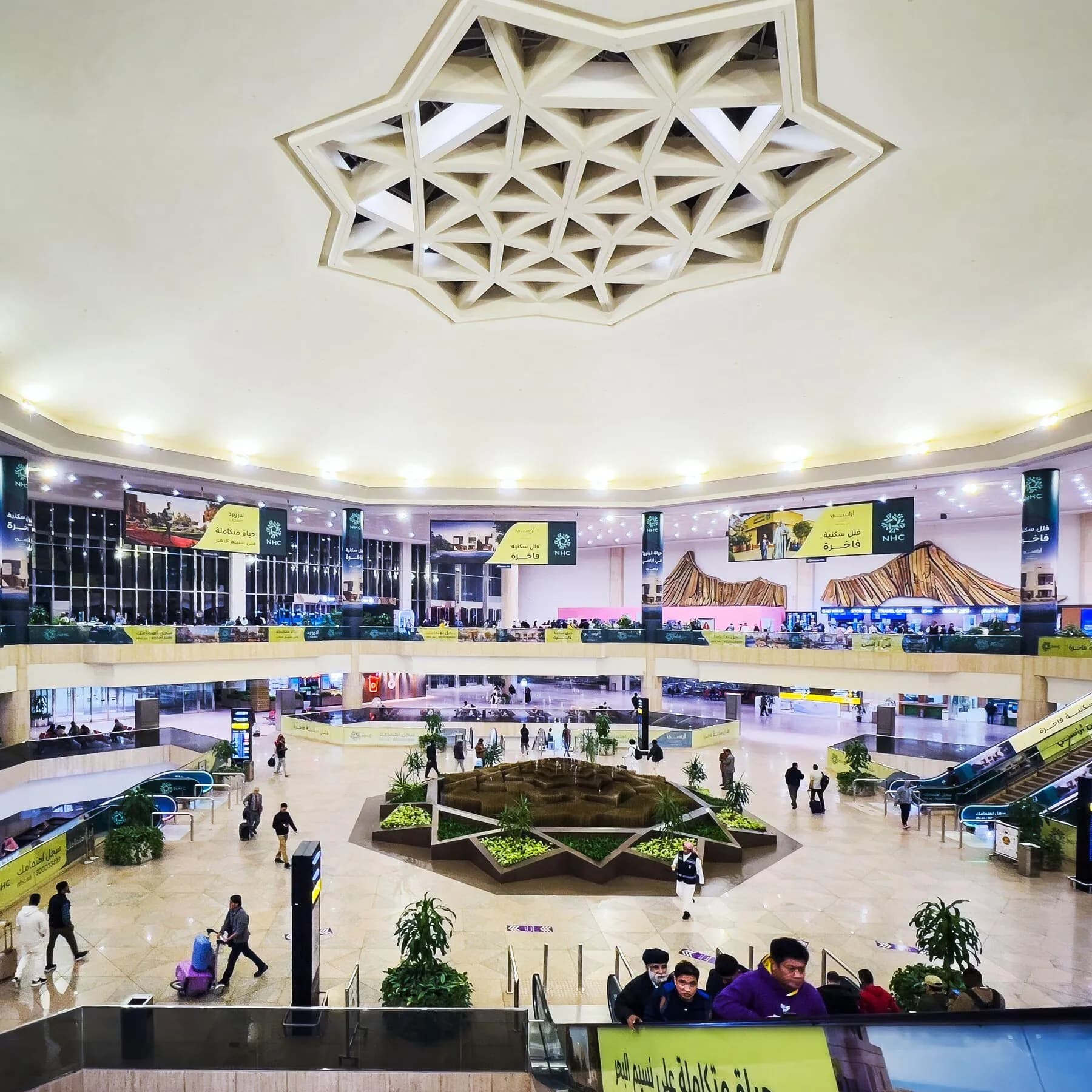 Houthi Strike on Saudi Airport Kills 2 as U.S. Tells Some Diplomats to Leave