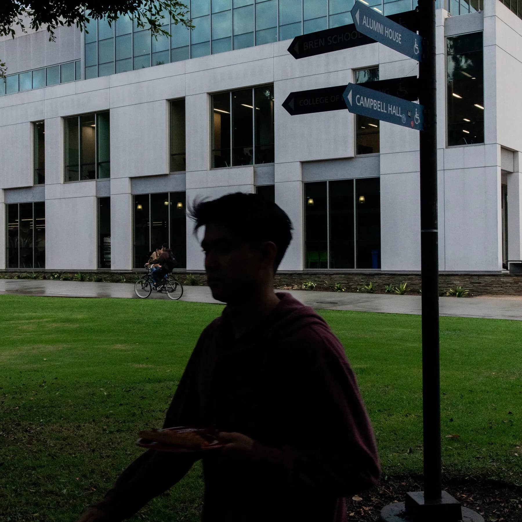 Public Colleges Are Passing the $50,000-a-Year Mark. For Locals.